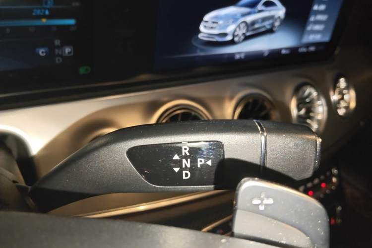 Used Mercedes-Benz E-Class 2017 E 200 Coupe Gear Lever
