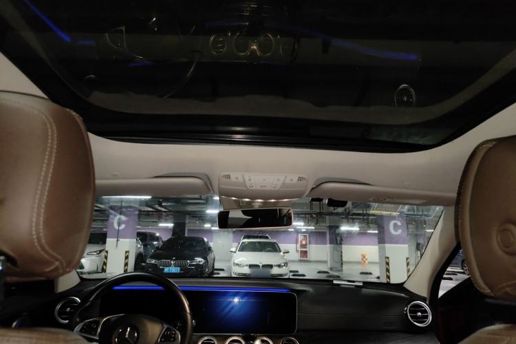 Used Mercedes-Benz E-Class 2017 E 300 L Sport Luxury Edition Headliner