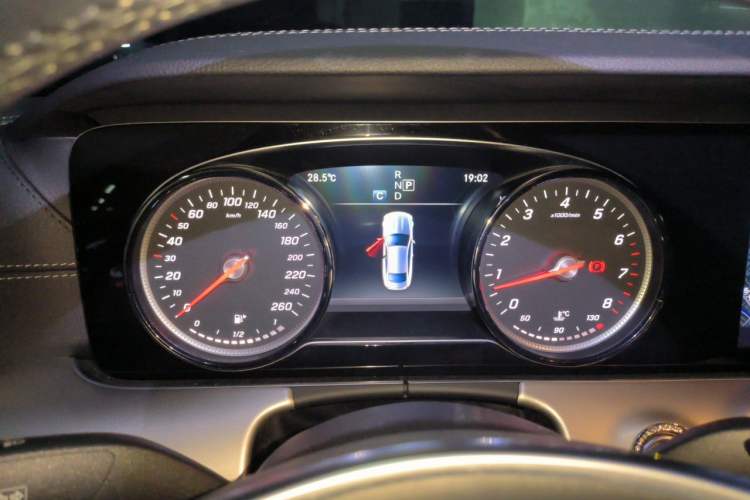 Used Mercedes-Benz E-Class 2017 E 200 Coupe Instrument Cluster