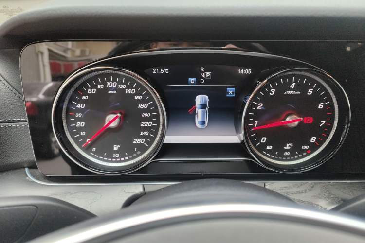 Used Mercedes-Benz E-Class 2017 E 200 4MATIC Coupe Instrument Cluster