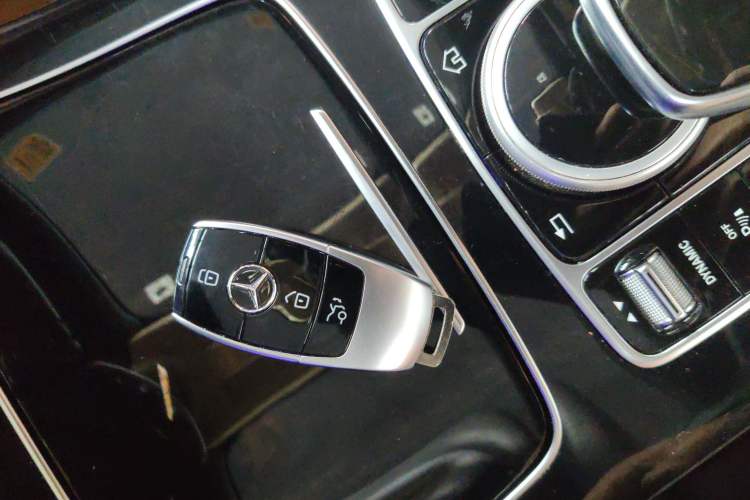 Used Mercedes-Benz E-Class 2017 E 200 Sport 4MATIC Interior 1