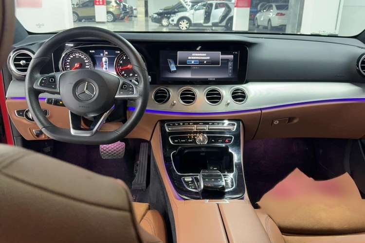Used Mercedes-Benz E-Class 2017 E 200 Sport 4MATIC Interior 3