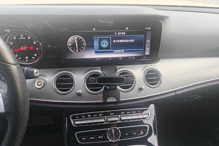 Used Mercedes-Benz E-Class 2017 E 300 Sport Edition Interior 3