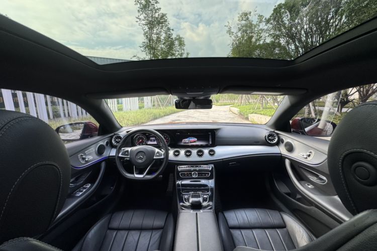 Used Mercedes-Benz E-Class 2017 E 200 Coupe Interior 3