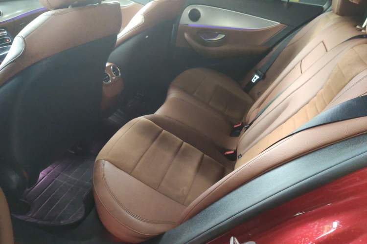 Used Mercedes-Benz E-Class 2017 E 200 Sport 4MATIC Interior 4
