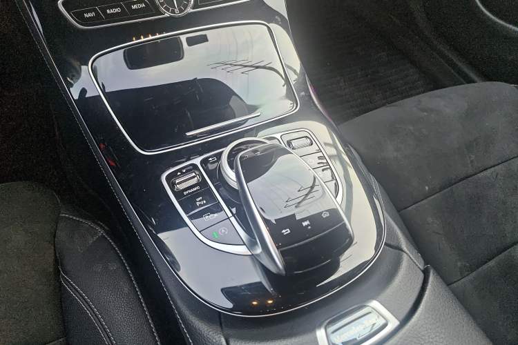 Used Mercedes-Benz E-Class 2017 E 300 Sport Edition Interior 4