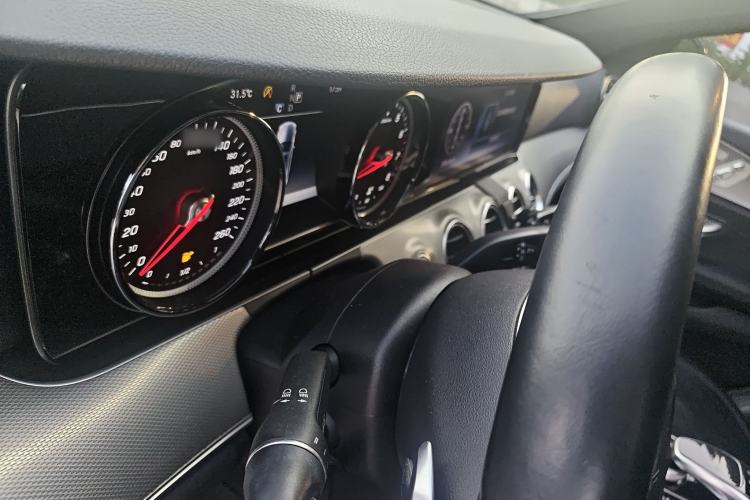 Used Mercedes-Benz E-Class 2017 E 300 Sport Edition Interior 7