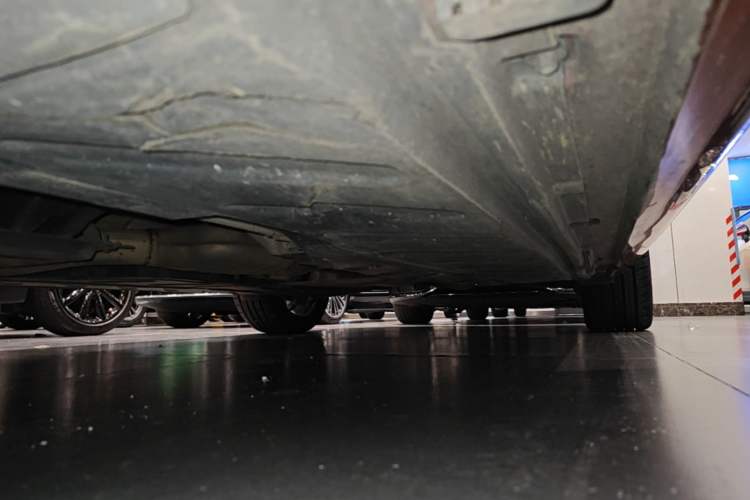 Used Mercedes-Benz E-Class 2017 E 200 Sport Left Side Sill