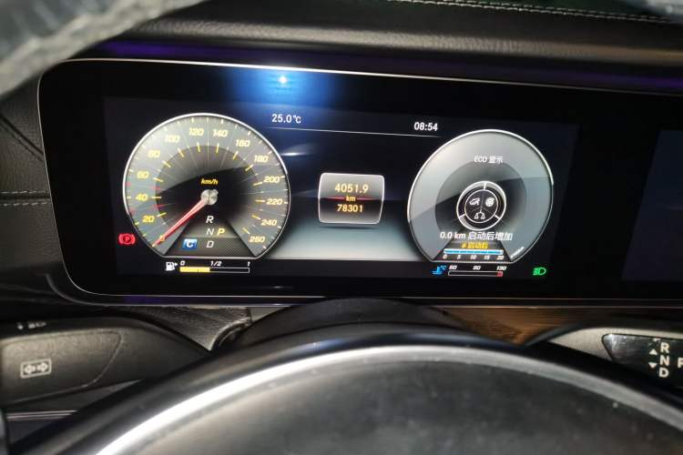 Used Mercedes-Benz E-Class 2017 E 200 Coupe Odometer Close Up