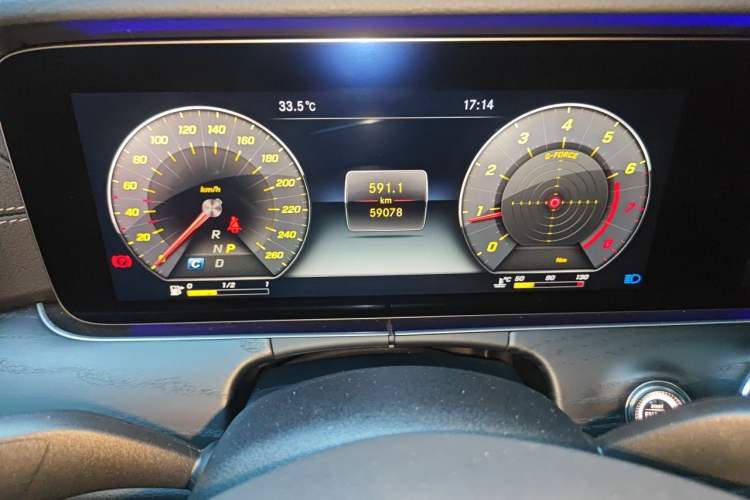 Used Mercedes-Benz E-Class 2017 E 200 L Sport 4MATIC Odometer Close Up