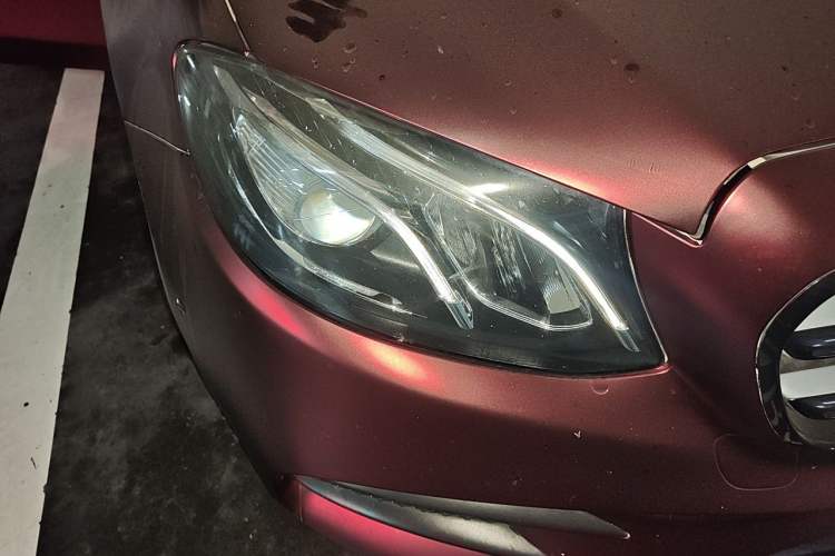 Used Mercedes-Benz E-Class 2017 E 300 L Sport Luxury Edition Right Front Headlight