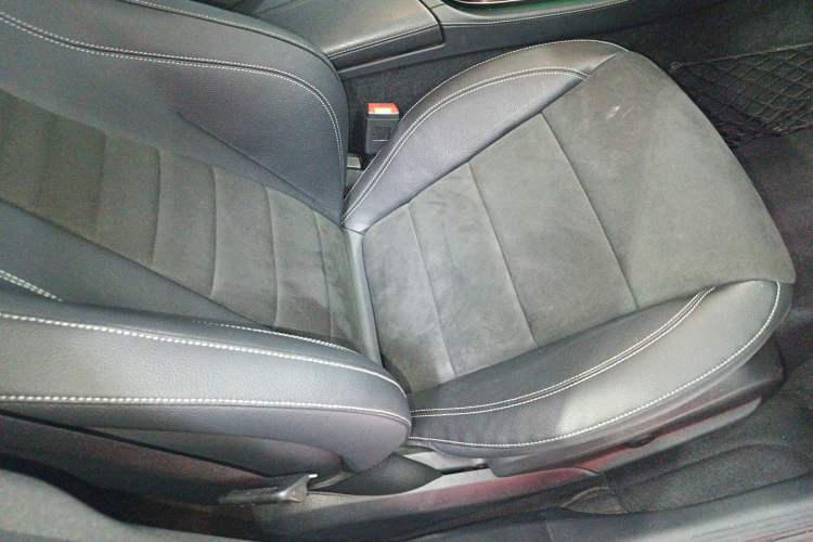 Used Mercedes-Benz E-Class 2017 E 300 Sport Edition Right Front Seat