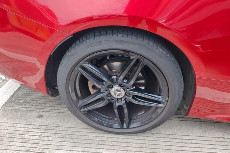 Used Mercedes-Benz E-Class 2017 E 200 Coupe Right Rear Wheel Hub