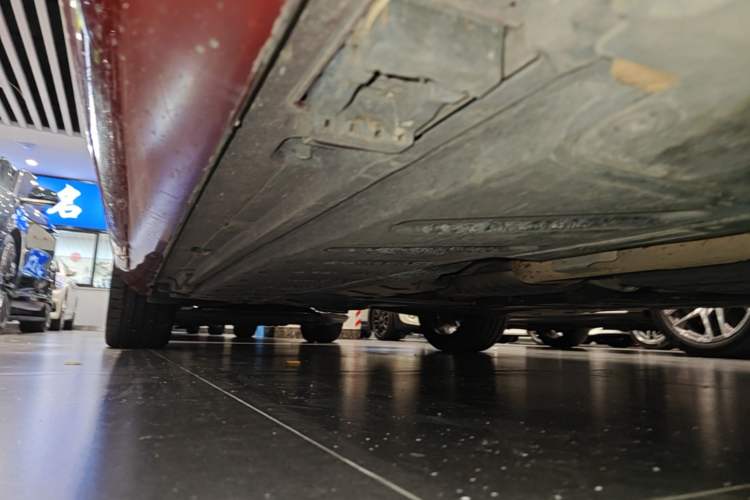 Used Mercedes-Benz E-Class 2017 E 200 Sport Right Side Sill