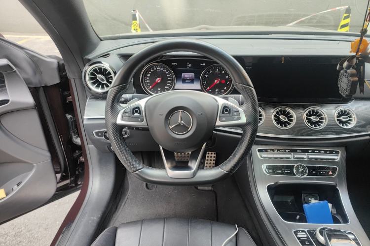 Used Mercedes-Benz E-Class 2017 E 200 4MATIC Coupe Steering Wheel