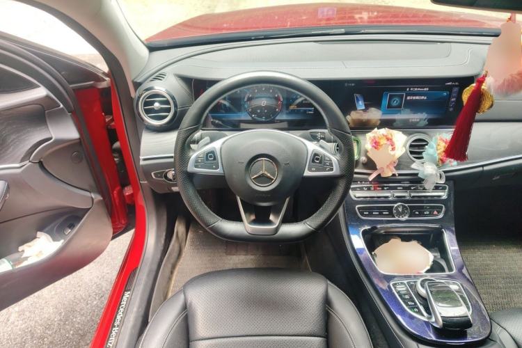 Used Mercedes-Benz E-Class 2017 E 300 L Sporty and Stylish Model Steering Wheel