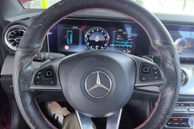 Used Mercedes-Benz E-Class 2017 E 200 4MATIC Coupe Steering Wheel