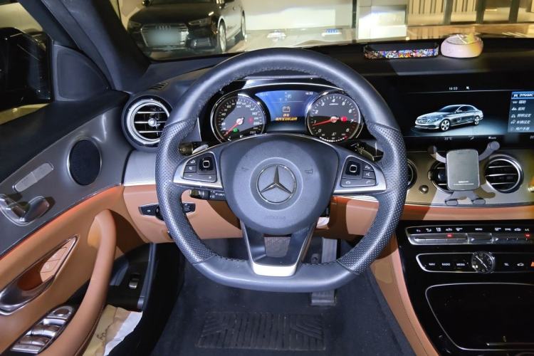 Used Mercedes-Benz E-Class 2017 E 200 Sport 4MATIC Steering Wheel