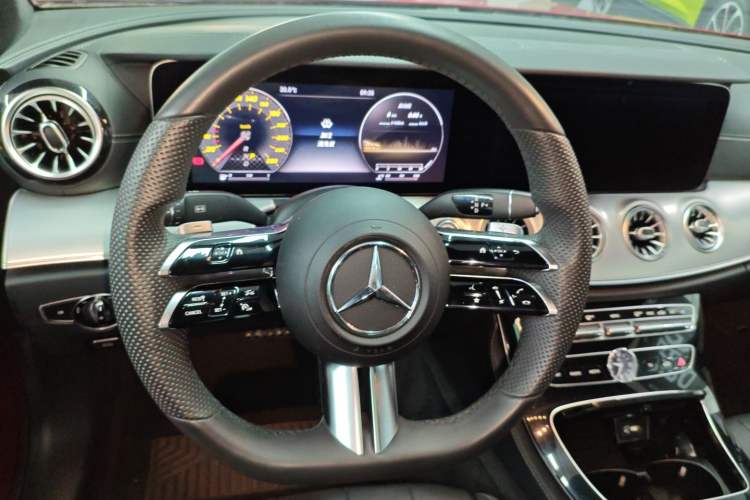 Used Mercedes-Benz E-Class 2017 E 200 Coupe Steering Wheel