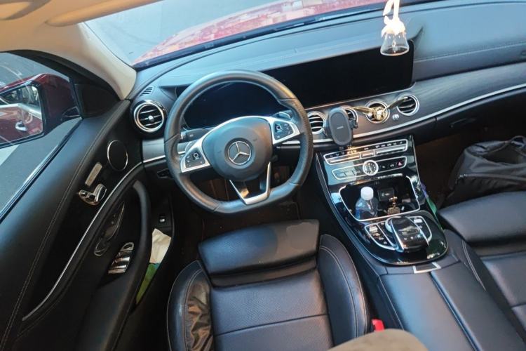 Used Mercedes-Benz E-Class 2017 E 200 L Sport 4MATIC Steering Wheel