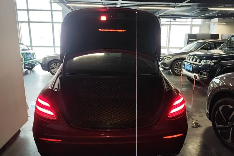 Used Mercedes-Benz E-Class 2017 E 200 Sport 4MATIC Trunk