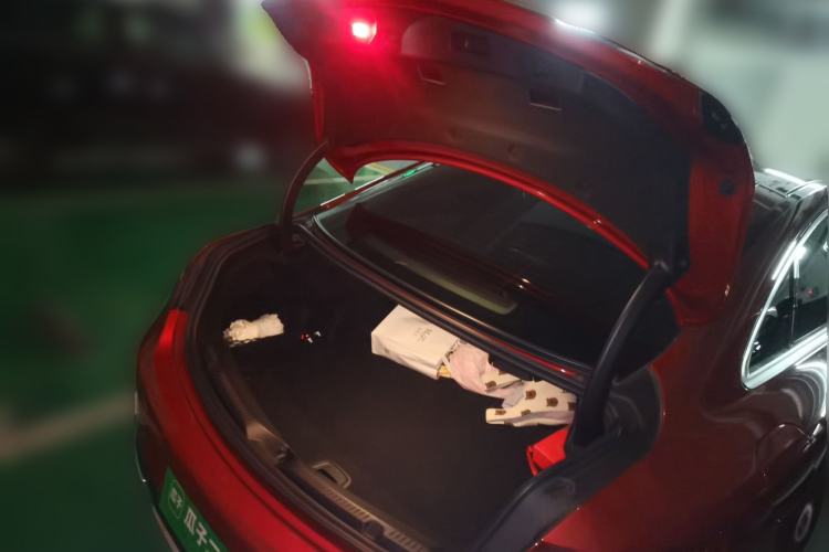 Used Mercedes-Benz E-Class 2017 E 200 Coupe Trunk