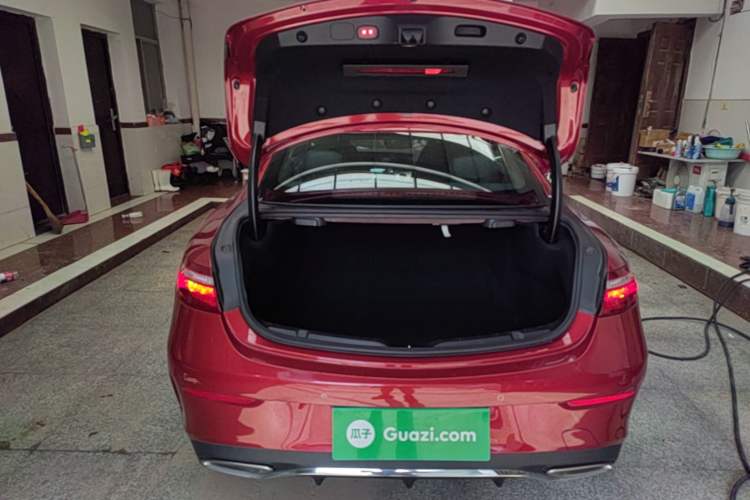 Used Mercedes-Benz E-Class 2017 E 200 Coupe Trunk