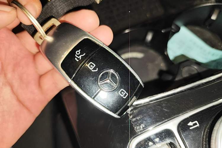 Used Mercedes-Benz E-Class 2017 E 200 Sport 4MATIC Vehicle Key