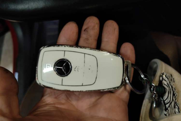 Used Mercedes-Benz E-Class 2017 E 300 L Sport Luxury Edition Vehicle Key
