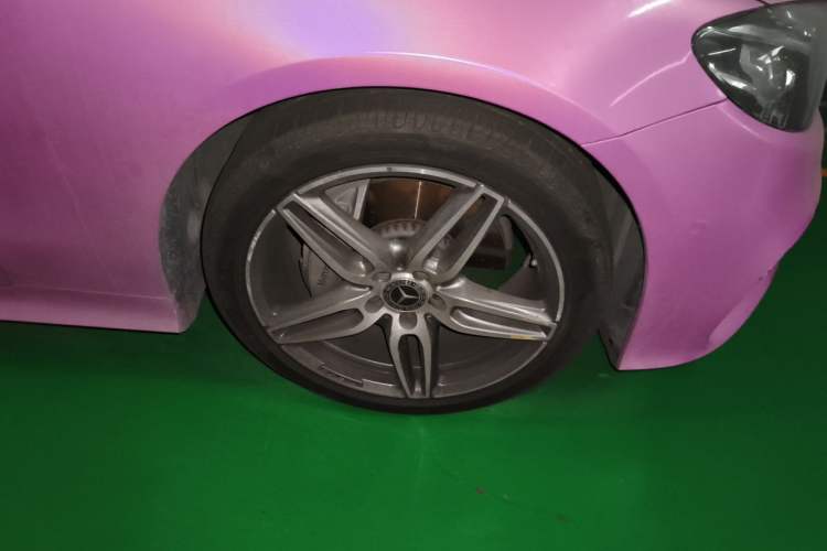 Used Mercedes-Benz E-Class 2017 E 200 4MATIC Coupe Right Front Wheel Hub