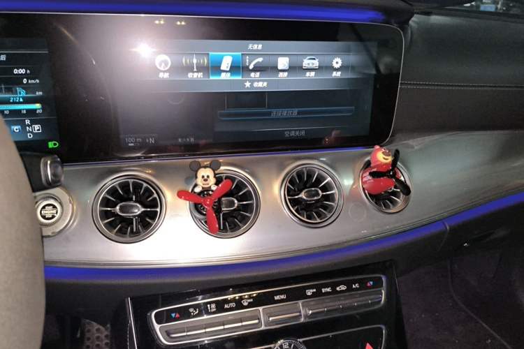 Used Mercedes-Benz E-Class 2017 E 200 Coupe Audio And AC Panel