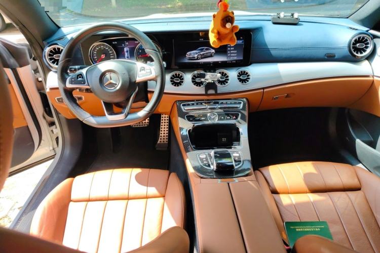 Used Mercedes-Benz E-Class 2017 E 200 Coupe Center Console