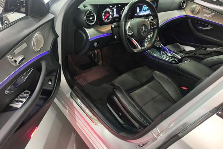 Used Mercedes-Benz E-Class 2017 E 200 Sport 4MATIC Driver Seat