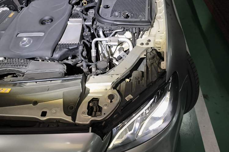 Used Mercedes-Benz E-Class 2017 E 200 Coupe Engine Bay Left