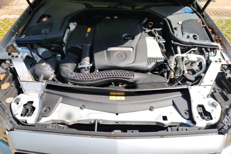 Used Mercedes-Benz E-Class 2017 E 200 Coupe Engine Bay