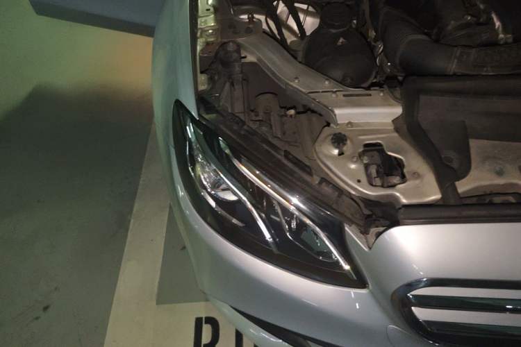 Used Mercedes-Benz E-Class 2017 E 300 L Sport Luxury Edition Engine Bay Right