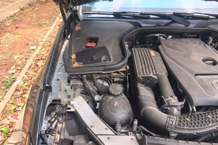 Used Mercedes-Benz E-Class 2017 E 300 Coupe Engine Bay Right