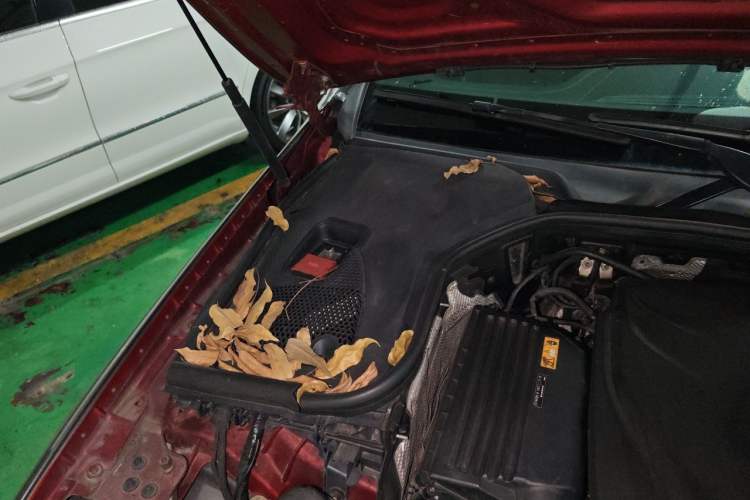 Used Mercedes-Benz E-Class 2017 E 200 Coupe Engine Bay Right