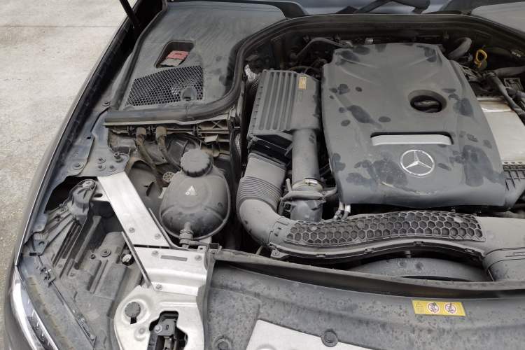 Used Mercedes-Benz E-Class 2017 Facelift E 200 Sport 4MATIC Engine Bay Right