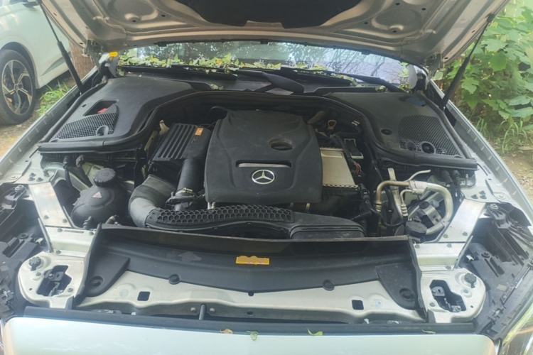 Used Mercedes-Benz E-Class 2017 E 200 Sport Engine Bay