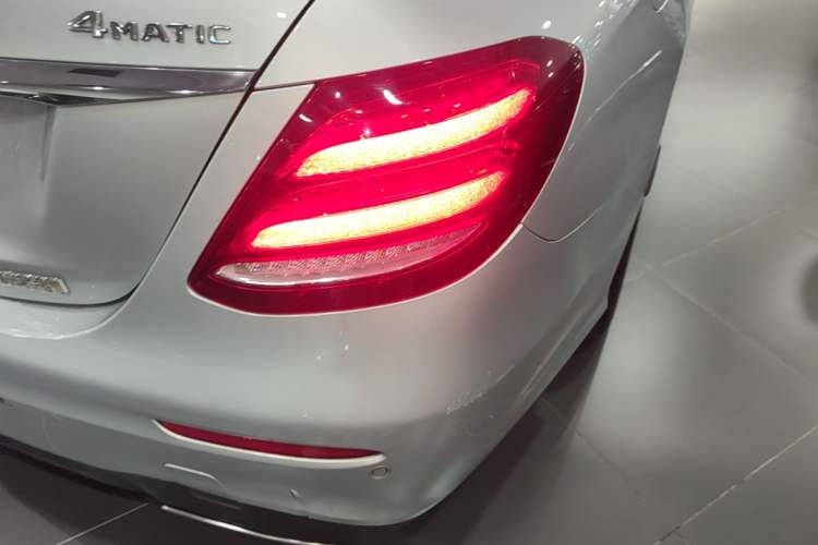 Used Mercedes-Benz E-Class 2017 E 200 Sport 4MATIC Exterior 3