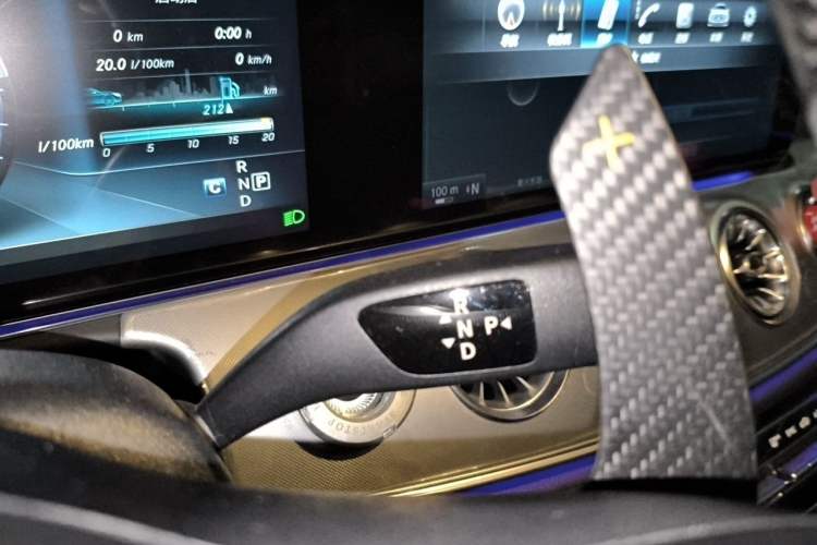 Used Mercedes-Benz E-Class 2017 E 200 Coupe Gear Lever