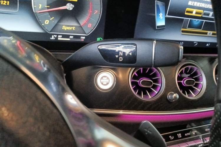 Used Mercedes-Benz E-Class 2017 E 300 L Sport Luxury Edition Gear Lever