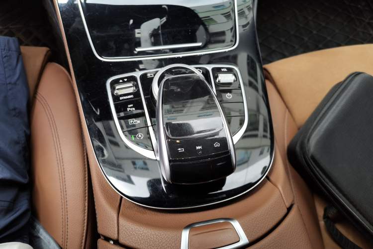 Used Mercedes-Benz E-Class 2017 Facelift E 200 Sport 4MATIC Gear Lever