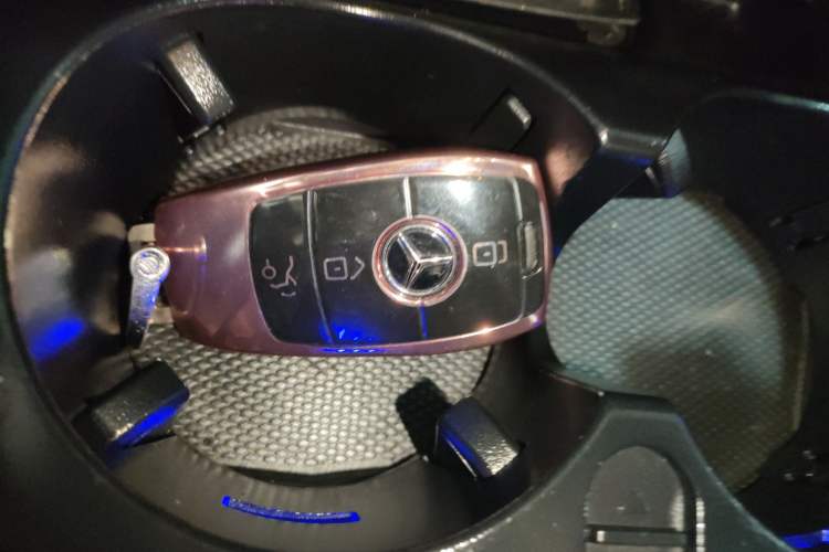 Used Mercedes-Benz E-Class 2017 E 200 L Sport 4MATIC Interior 1