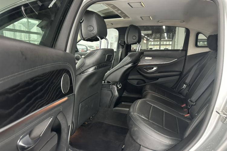 Used Mercedes-Benz E-Class 2017 E 300 L Sporty and Stylish Model Interior 3