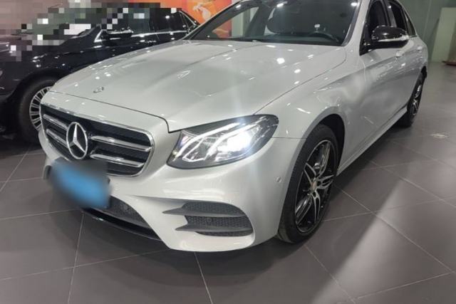 Ojetý Mercedes-Benz E-Class 2017 E 200 Sport 4MATIC