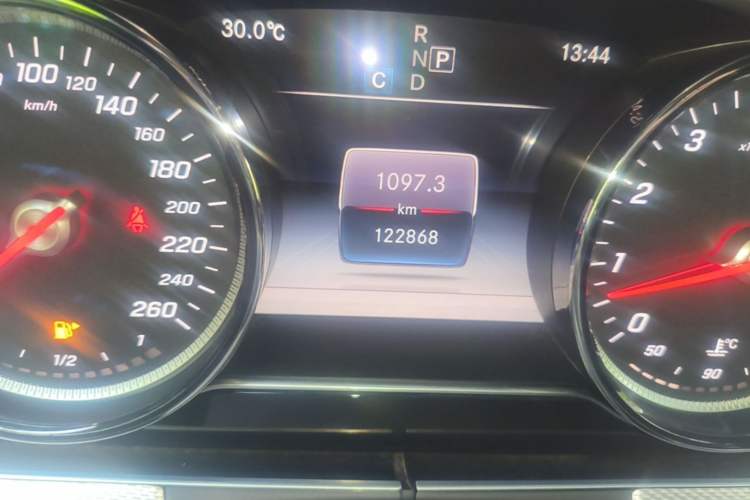 Used Mercedes-Benz E-Class 2017 E 200 Sport Odometer Close Up