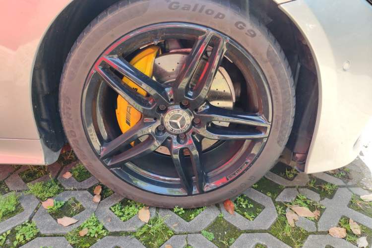 Used Mercedes-Benz E-Class 2017 E 200 Coupe Right Front Wheel Hub