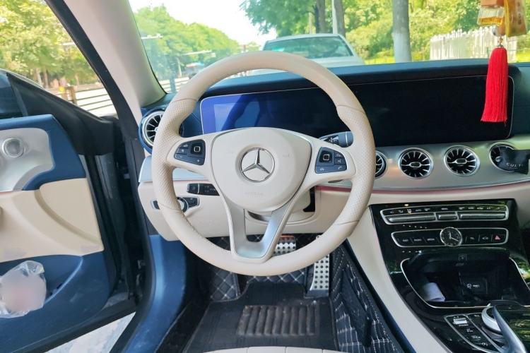 Used Mercedes-Benz E-Class 2017 E 200 Coupe Steering Wheel